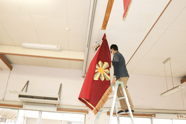 仁風学園のシンボルマークが撤去