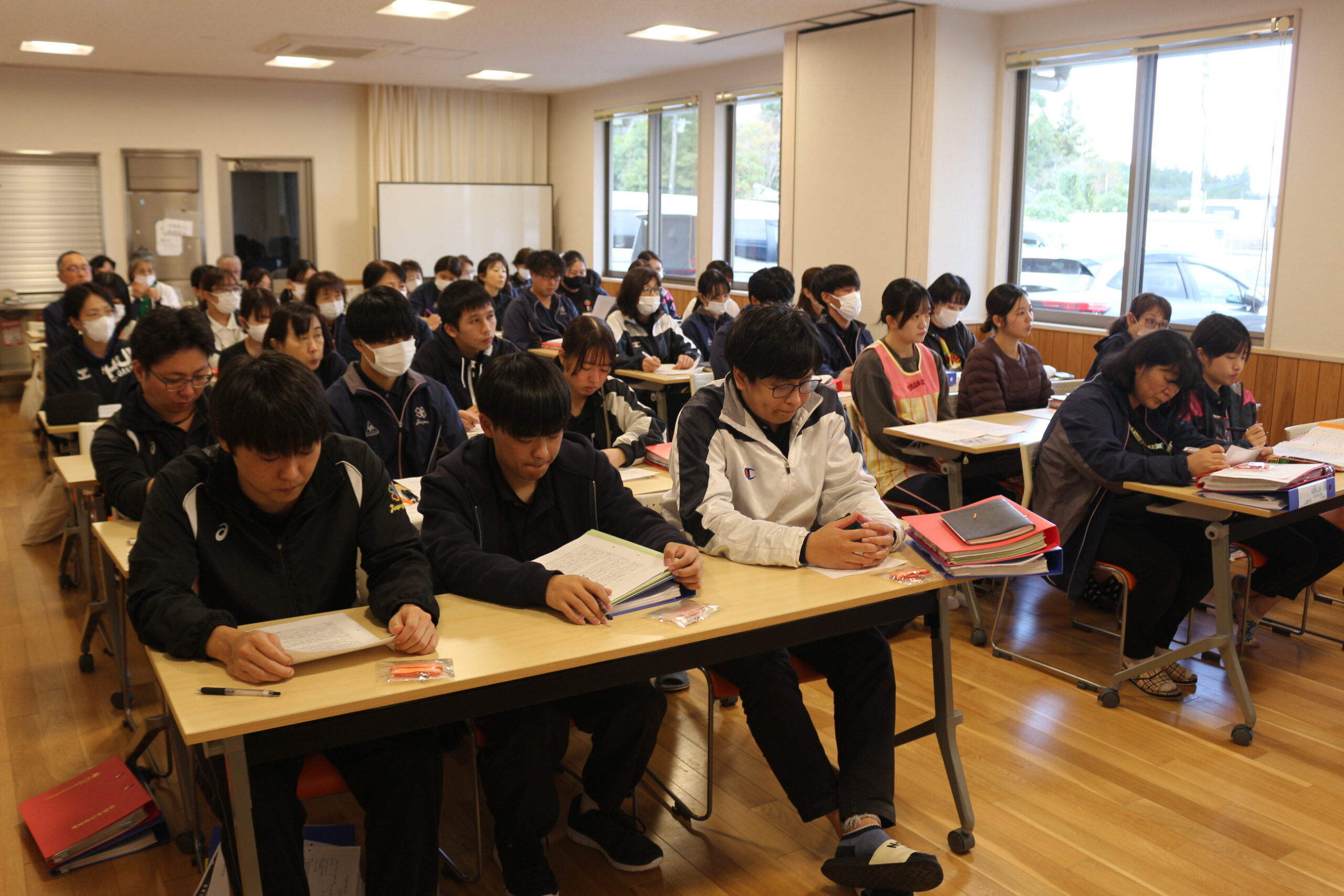 11月の職場内研修 産業医について